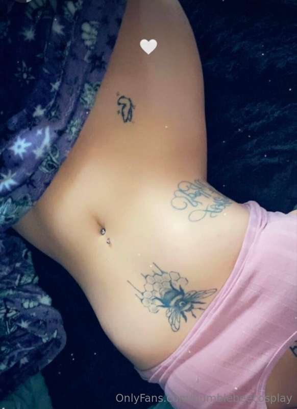 Gentle reminder that I don’t post freebies on here all nude ..