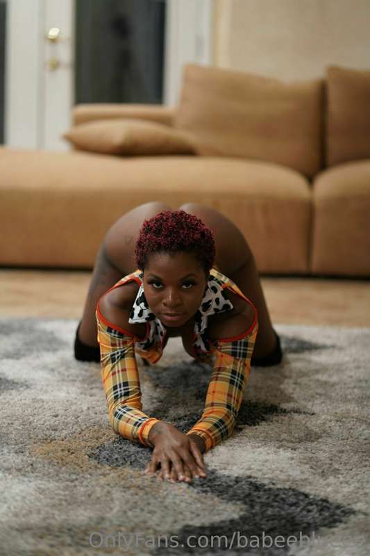 Make me crawl for it daddy 😝
