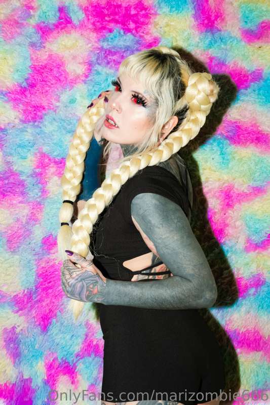 marizombie666 image #6