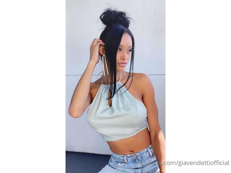 Photo 61 of Gia Vendetti on Tocromo
