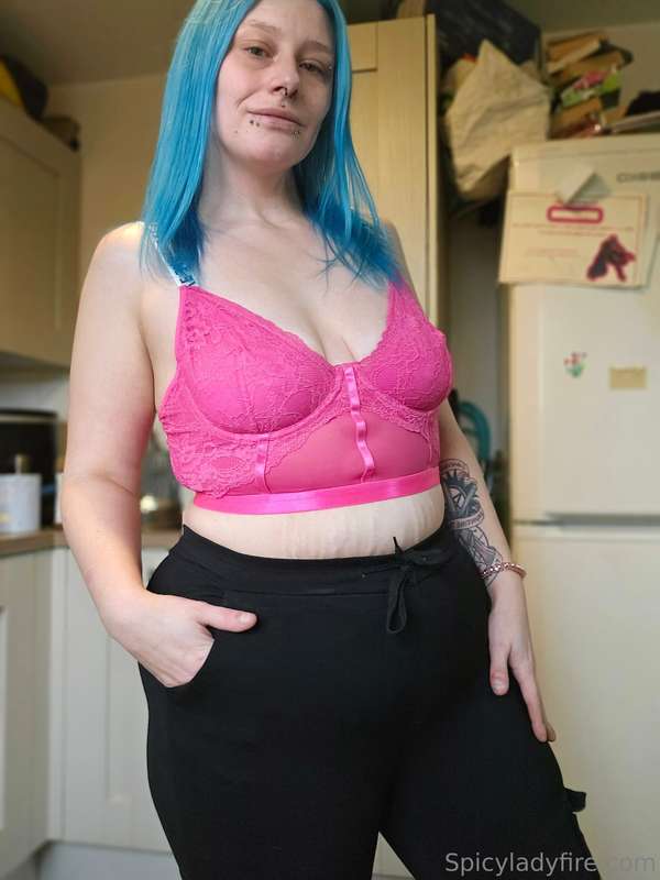 Tell me I'm pretty :) it makes me feel good! ♡