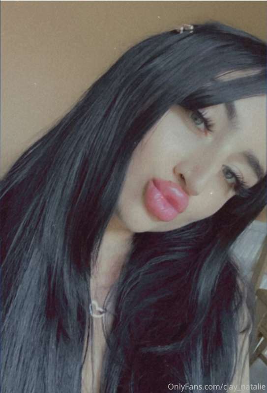 I want to rate your cock daddy 😋