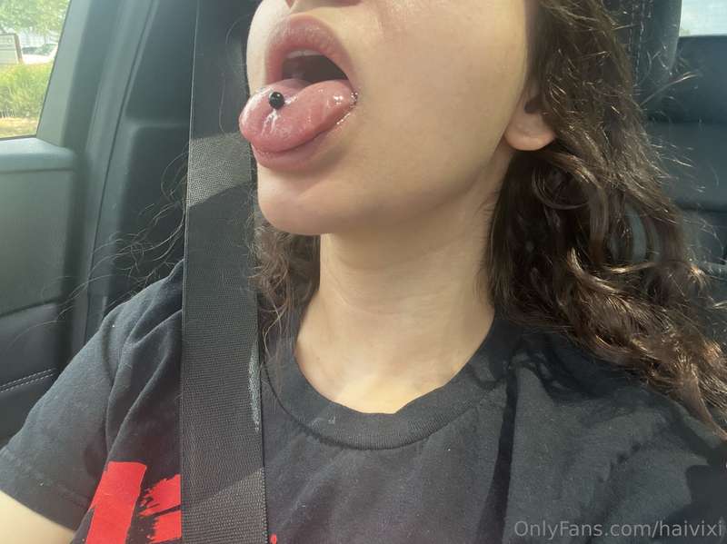 y’all saw it here first 😛 just got my tongue pierced 