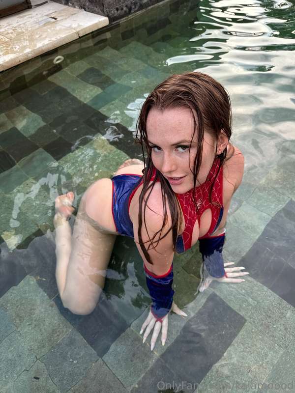 Wanna see a spidy twerking?🤓