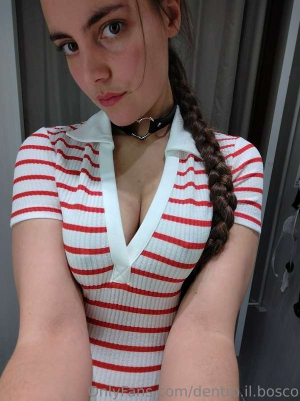 Nuovi nudini nei camerini😌
 A breve posterò anche i video 🔥🔥..