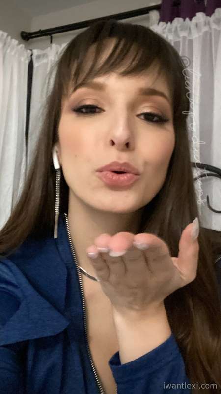 Photo 830 of Lexi Luna on Tocromo
