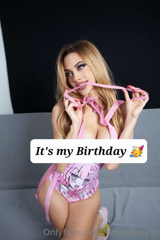 Happy Birthday to me!! 🥳🥳
My BDay wishes are here:
1. Black ..