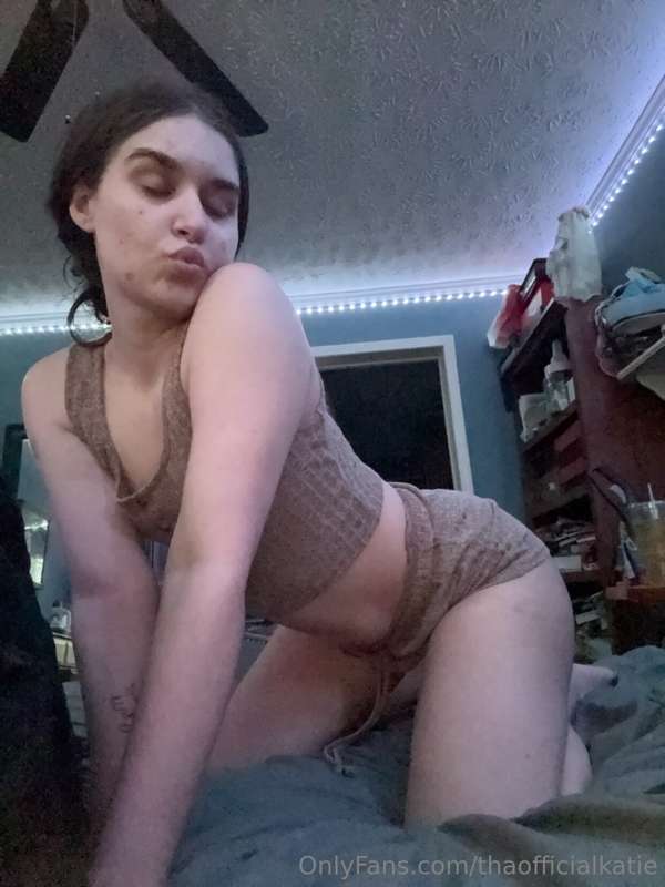 thaofficialkatie