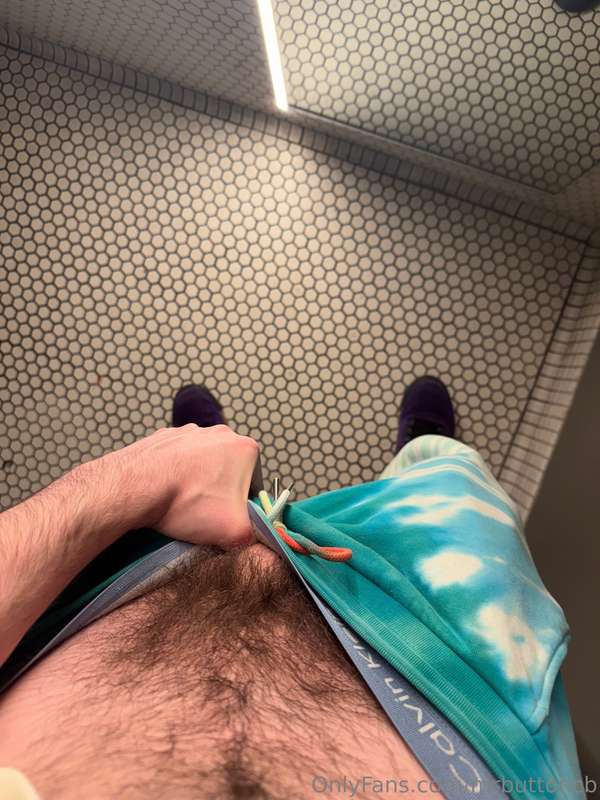 mrbuttoncb image #1