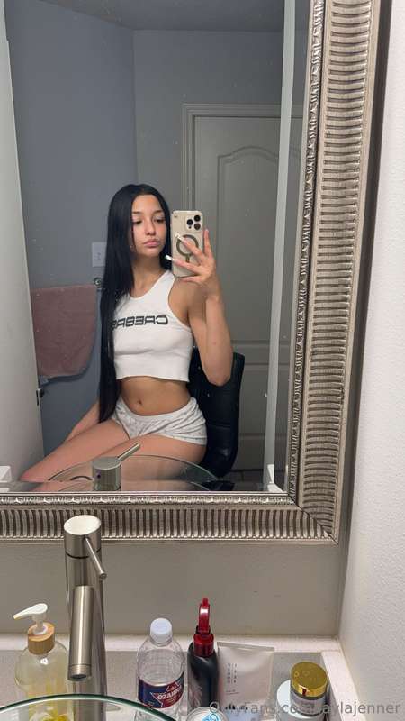 Feeling a little slutty tonight so you already know it’s rol..