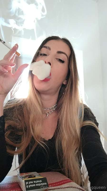 Come smoke with me. 💨💨💨