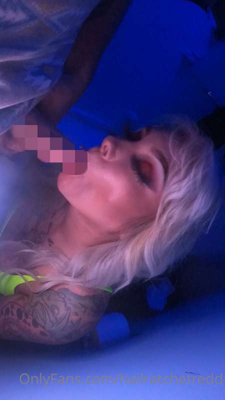 💦 🥧 🚨 CREAMPIE 🚨 🥧 💦 
Am I crazy for loving the way cock tas..