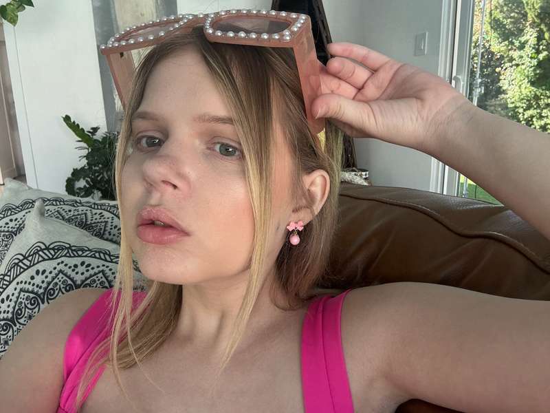 You know what else is pink? 🥵