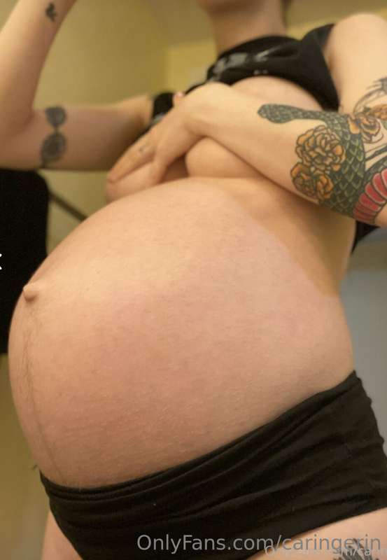 Great big belly 💙

Click the Link to see this Full Photo Set..