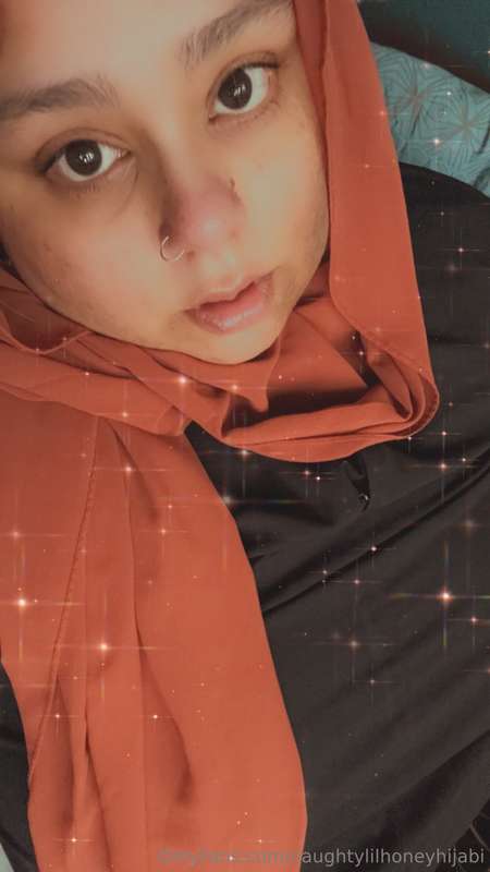 naughtylilhoneyhijabi