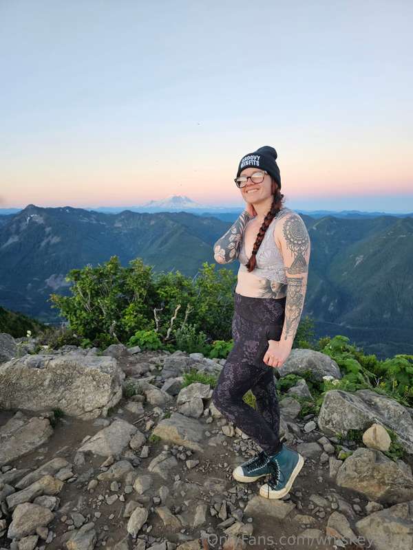 That early morning hike life...