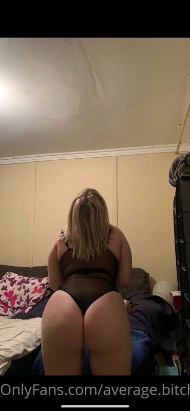 hey baby, horny? my page is the BEST place for you😍

i’m 18,..