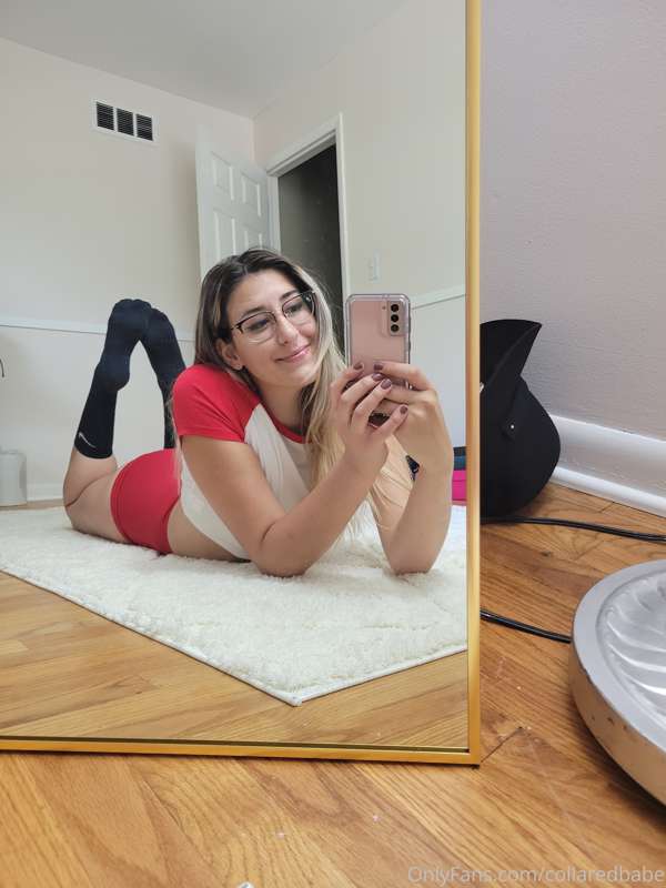 collaredbabe image #0