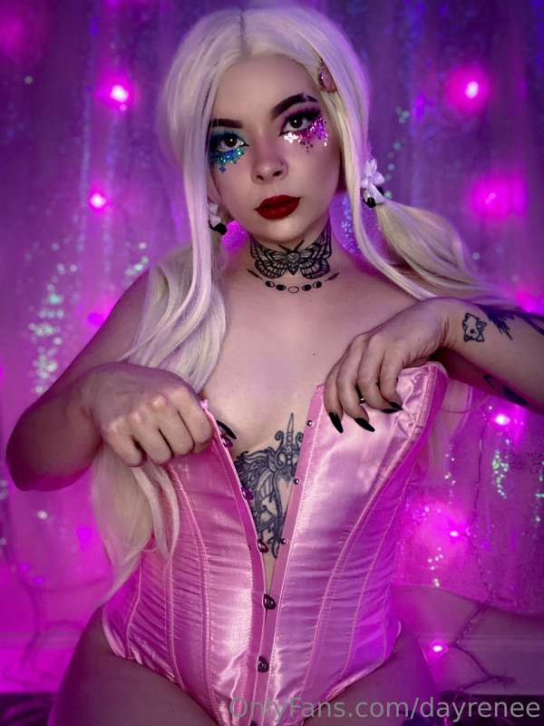 ✨ Help me so I can spoil you! ✨

I have a big move happening..