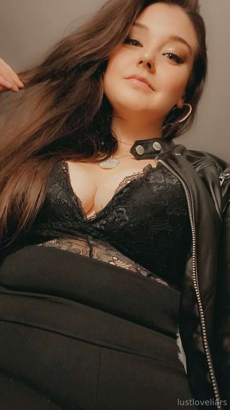 lustloveliars image #2