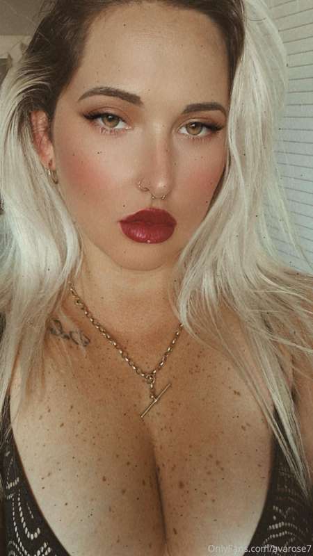 Kiss my neck, bite me, pull my hair, trace my spine, hold me..