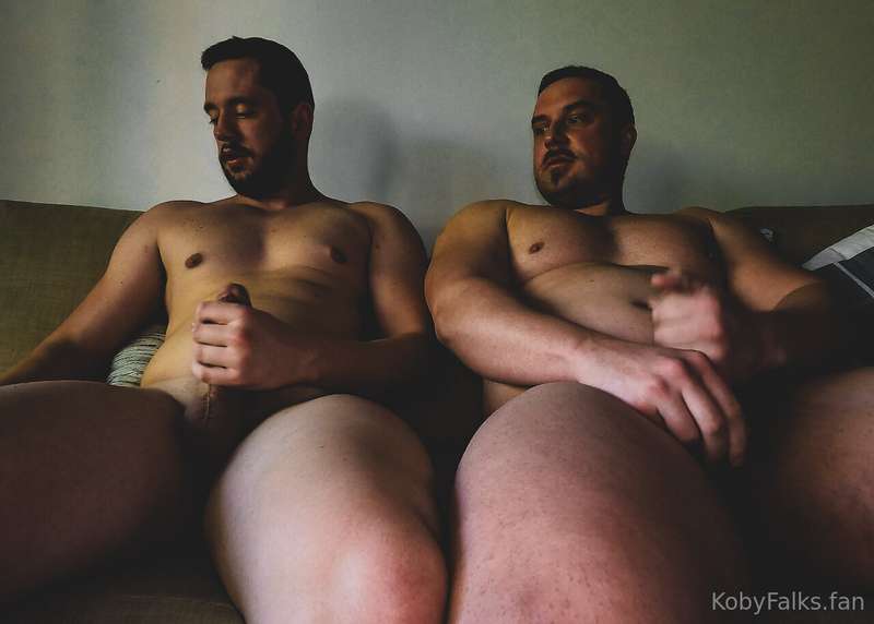 **Tease Alert: Smooth Wank on Couch Photo Set!** 🌞🔥  Hey the..