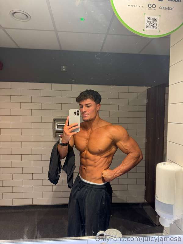 juicyalphajamesb