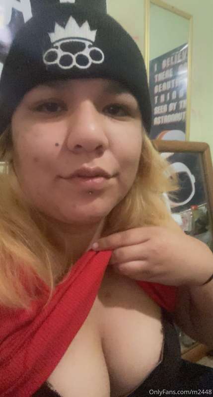Playing with my small tiddies