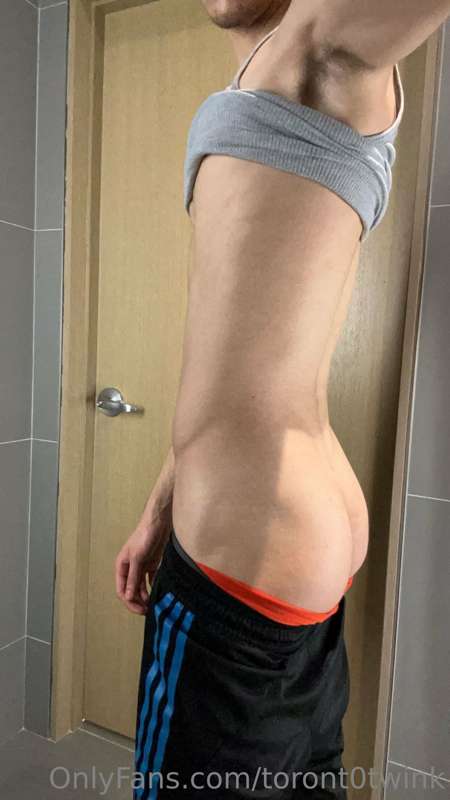 for the people in the back 🍑