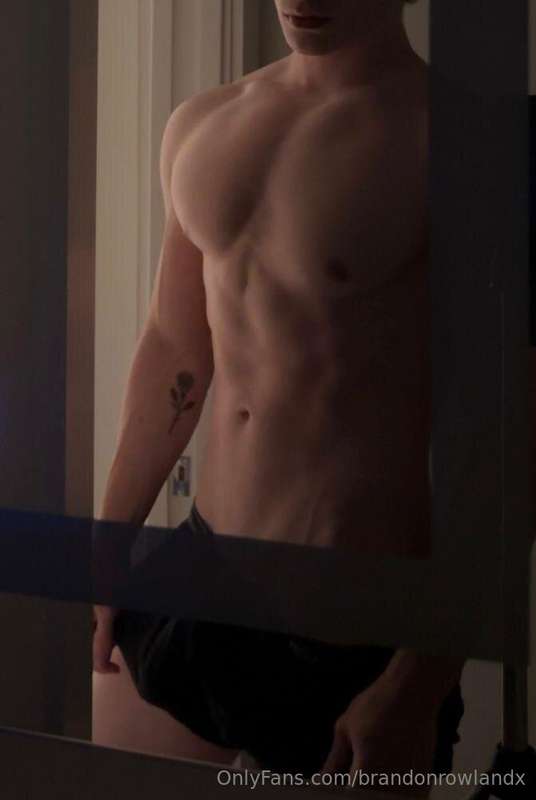 brandonrowlandx image #0