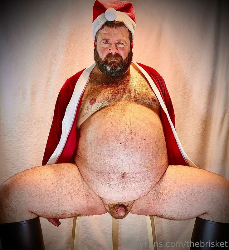 Time to spread a little holiday cheer🎄😉