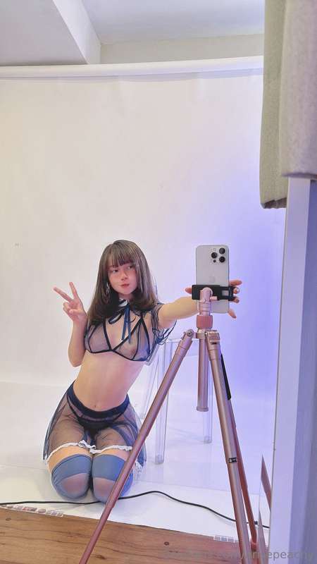 arisepeachy photo
