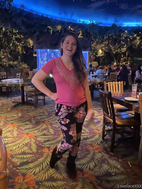 Happy Birthday to me from the Rainforest Cafe!! 🥳🥳🥳