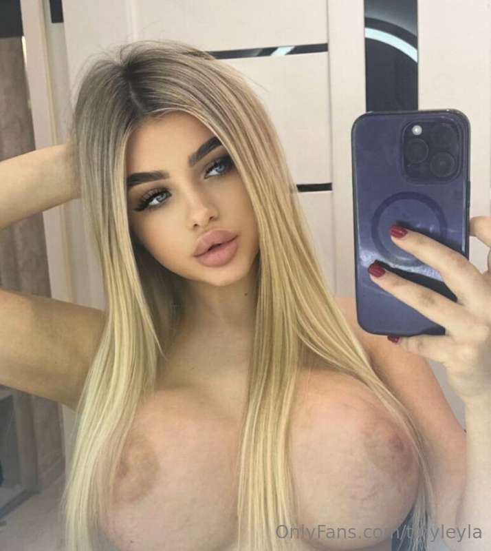 💖FREE SUBSCRIPTION ONLY TODAY @perssian_babyone💖
She's so ki..