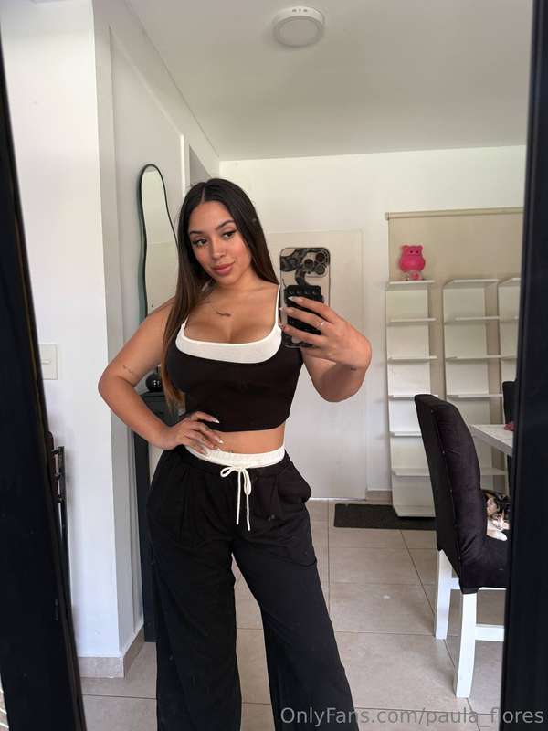 paula_flores