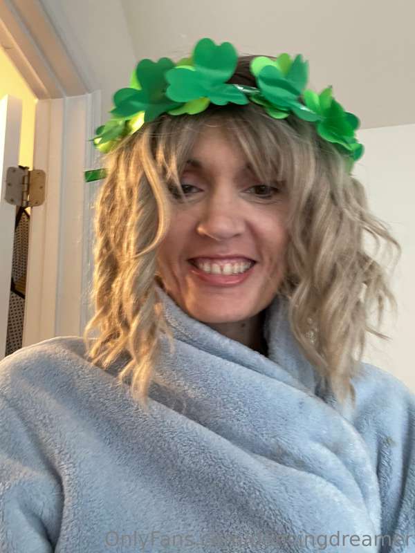 Hope everyone got lucky last night!! XXX #StPaddysDay