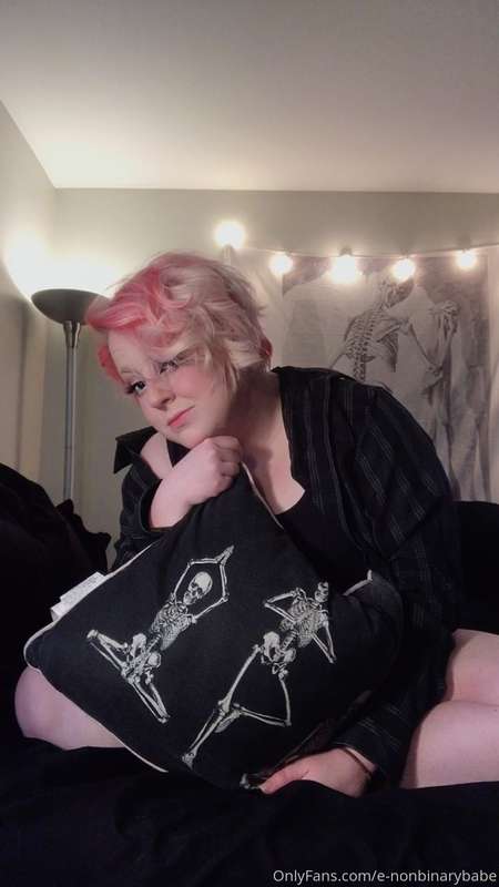 e-nonbinarybabe