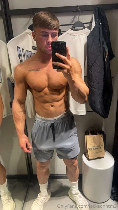 Such a long day today x need to relax😊https://onlyfans.com/j..