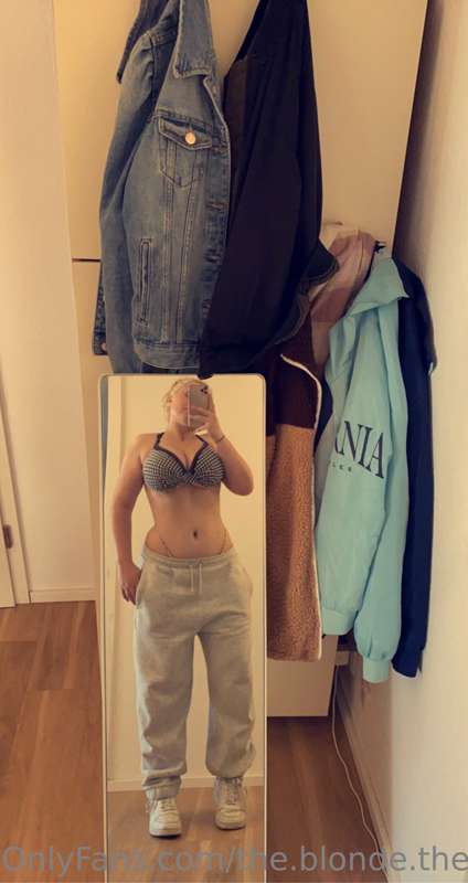 the.blonde.the.brunette