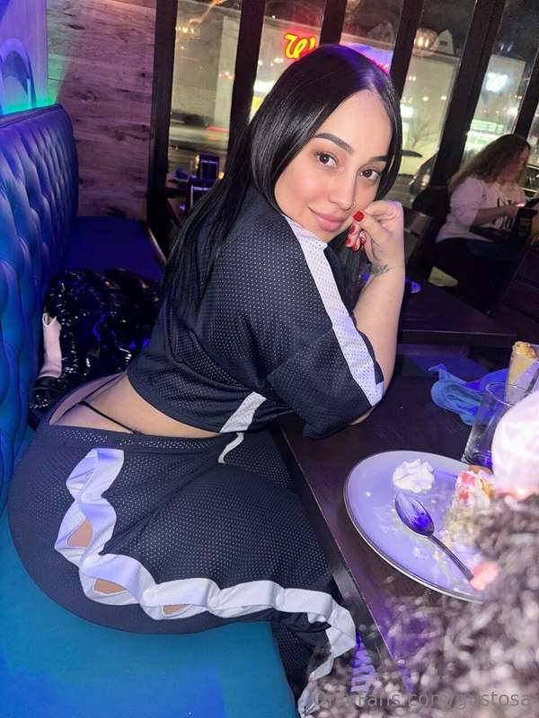 Hola papi, hi papi