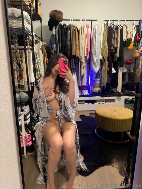 Almost ready to be unwrapped… are you? 😏💋