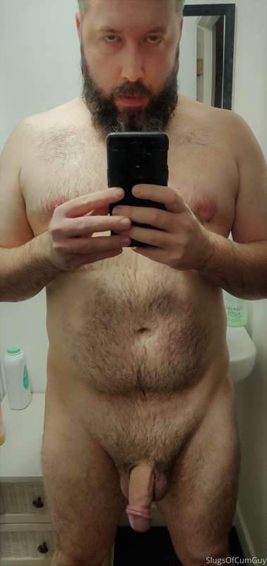 Daddy's had a long hard week, and his thick cock needs servi..