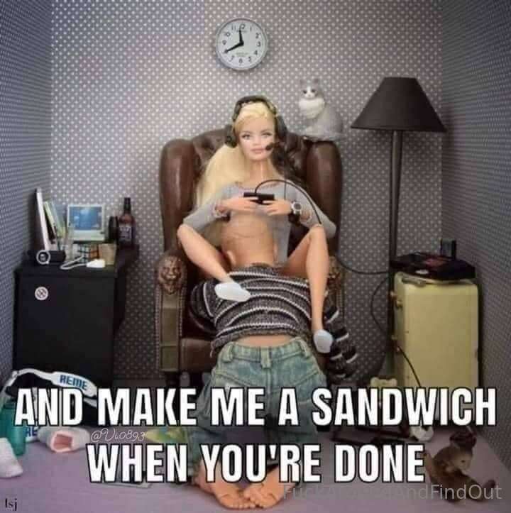 Mood👅🫦.  Who would eat me for hours?