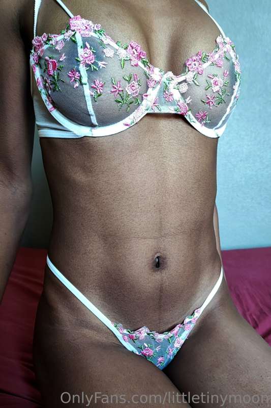 Hello Sweety, do you like my New underwears ? 🥰🥰🫣