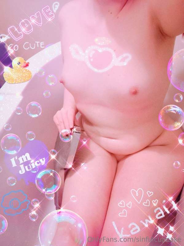 I love warm water on my tiramisu scented body, when I start ..
