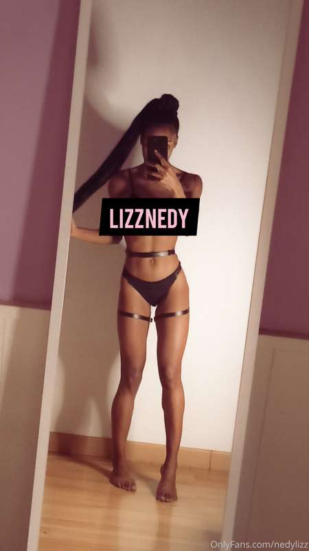 I'm making a list of fans who want to receive my content wit..