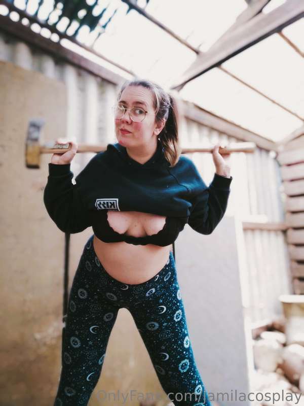 When it gets a little warm out chopping wood🤭🥵