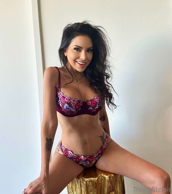 Let's make your day extra hot! 🥵