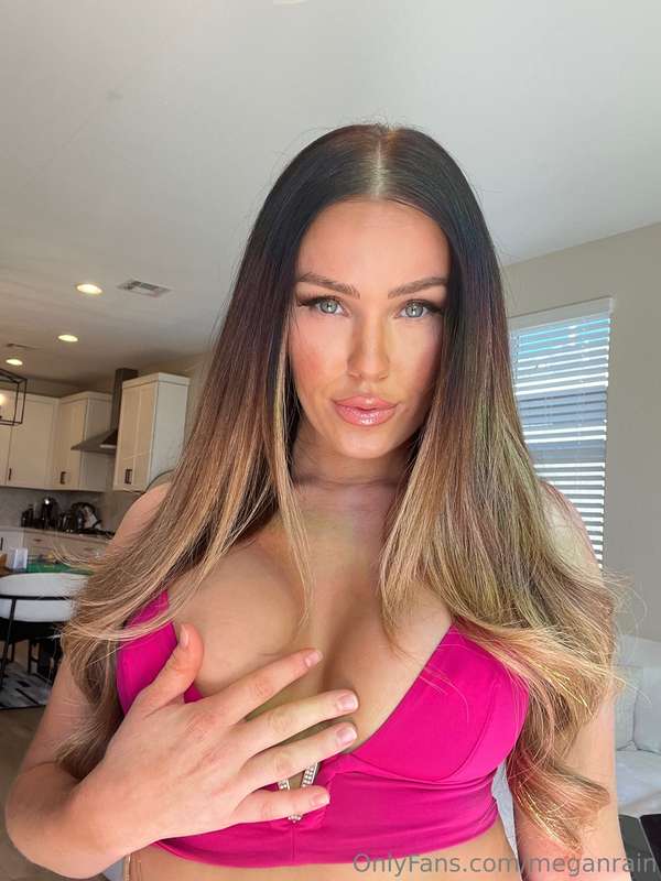 Photo 875 de Megan Rain sur Tocromo