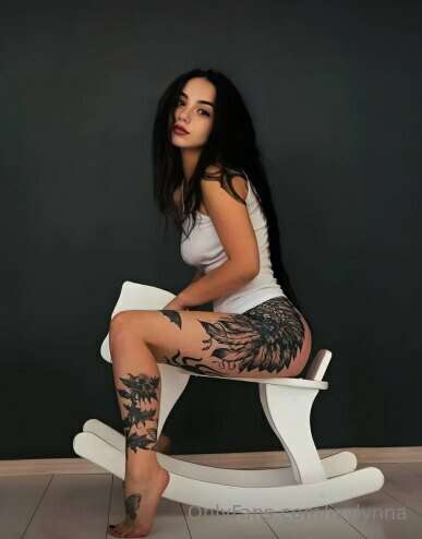 🔥 STOP SCROLLING 🔥@yourchasharebel 
This hot thing 🔥@yourcha..